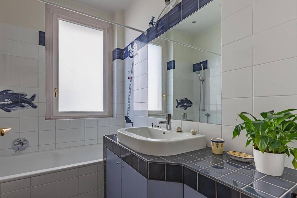 Appartamento Chicco In Zona Elegante 米兰 外观 照片